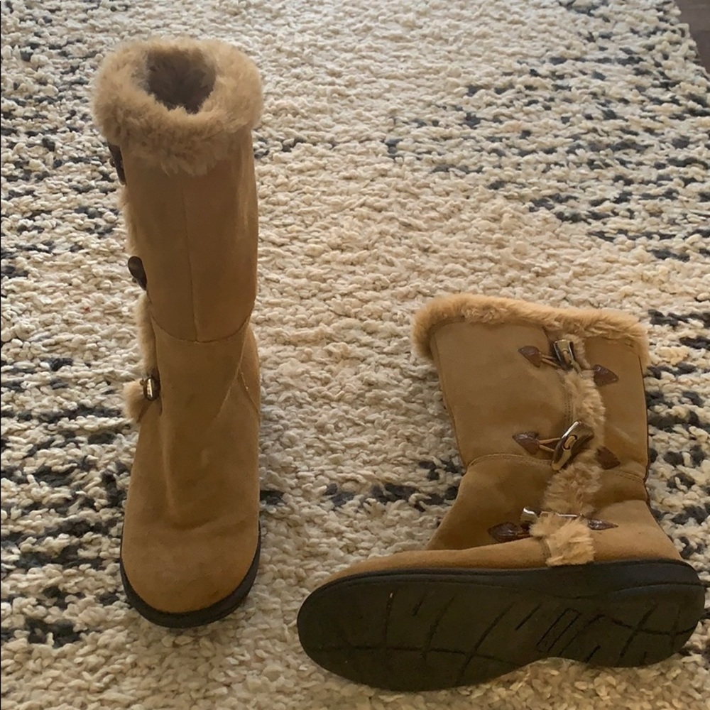 Brown boots
